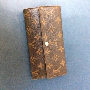 Louis Vuitton Brown and Tan Monogram Clutch